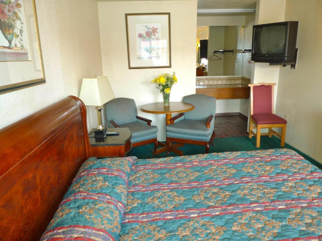 Budget Inn Morgan Hill Δωμάτιο φωτογραφία