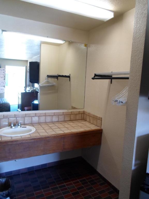 Budget Inn Morgan Hill Δωμάτιο φωτογραφία