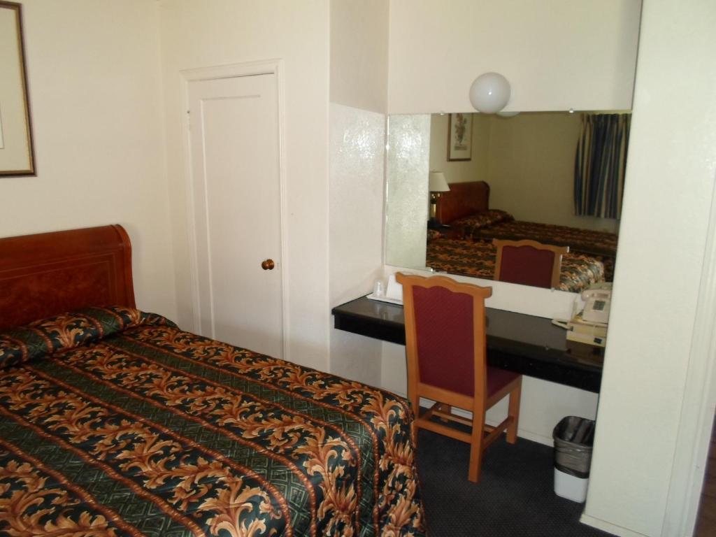 Budget Inn Morgan Hill Δωμάτιο φωτογραφία