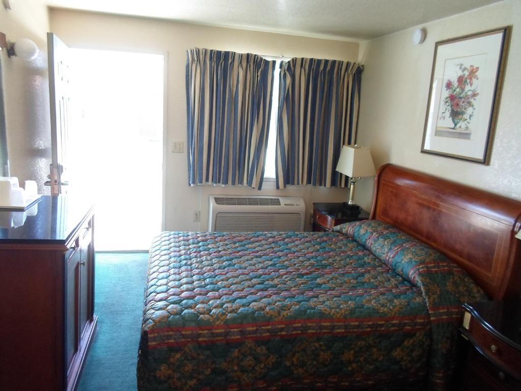 Budget Inn Morgan Hill Δωμάτιο φωτογραφία